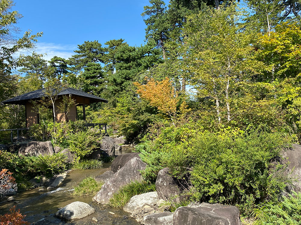 臨江閣日本庭園