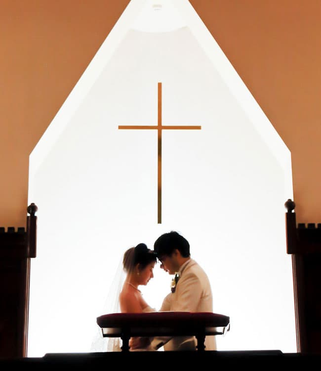 写真だけ結婚式本格チャペルで残す格安ロケーションフォト