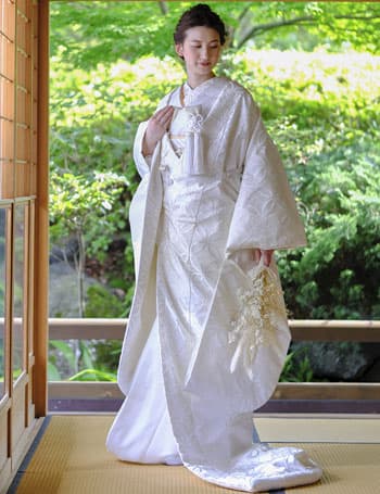 和装白無垢